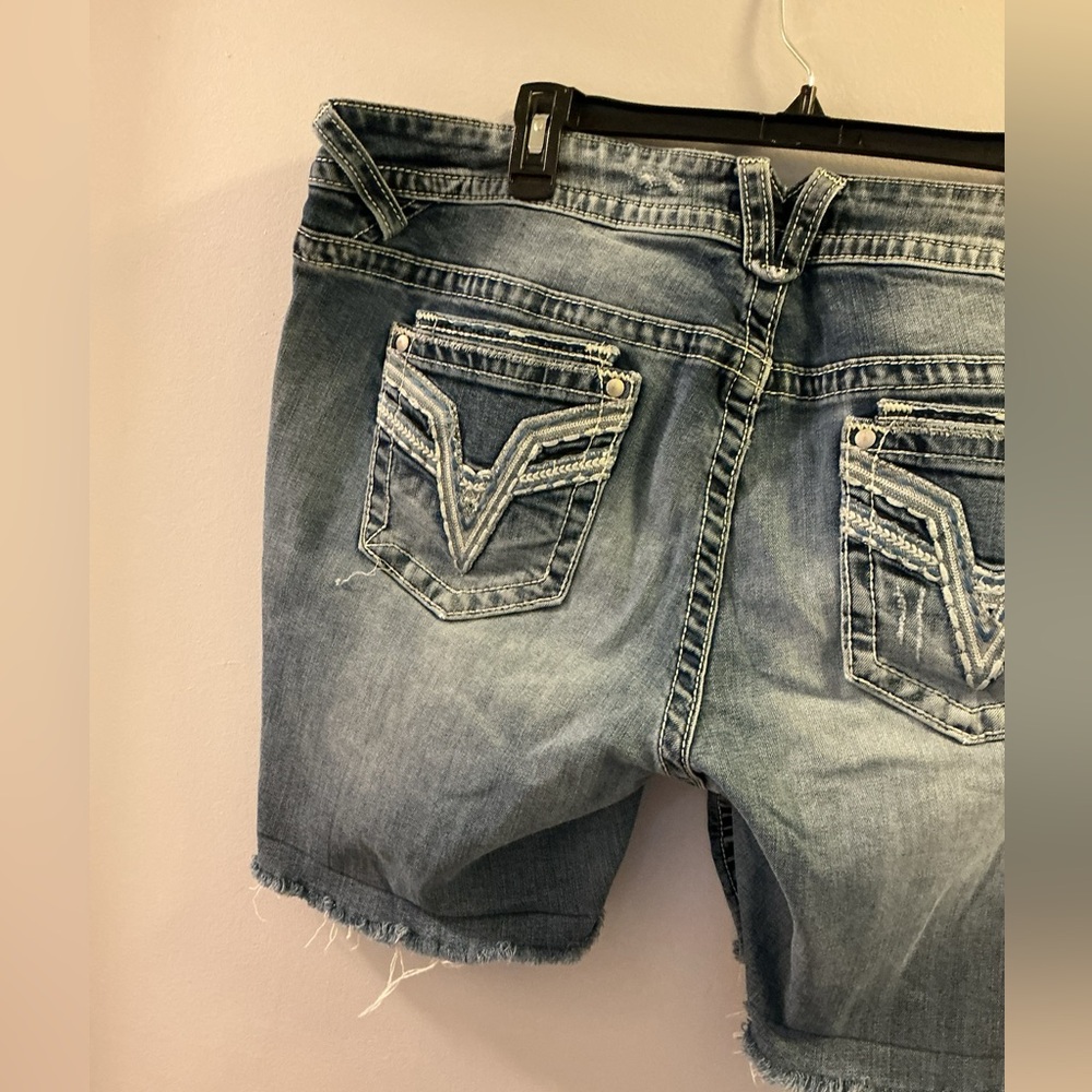 VIGOSS “The Dublin Boyfriend” Distressed  Shorts – Size 20 Jeans cut to shorts - Picture 4 of 16